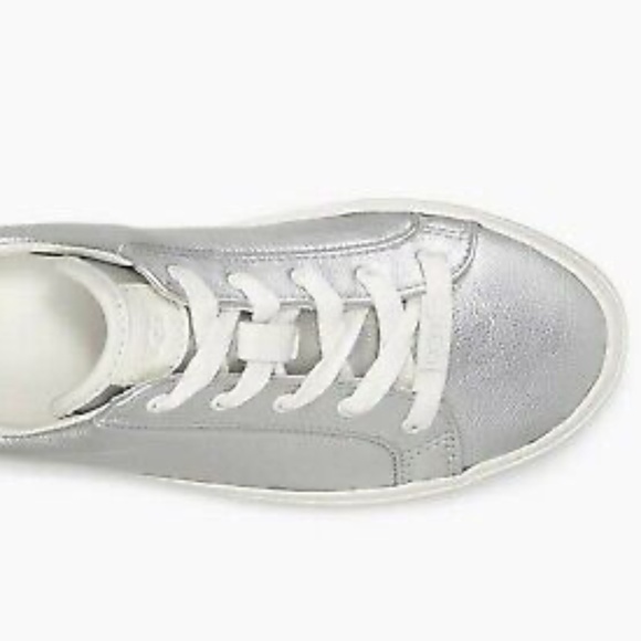 UGG ZILO Metallic Silver Leather Sneakers Trainers COMFORTABLE FLAT SHOE 9.5 - Picture 5 of 12